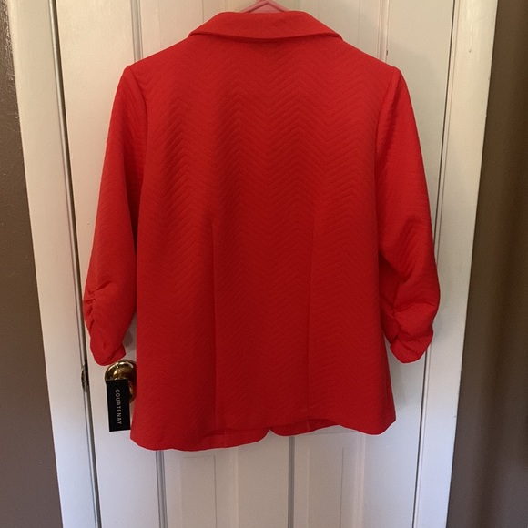 Blazer jacket. NWT. Size M. Courtenay. Salmon in color. Quilted. - Picture 4 of 5